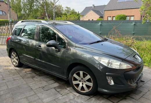 Peugeot SW 1.6 HDi Premium 2011 CT OK
