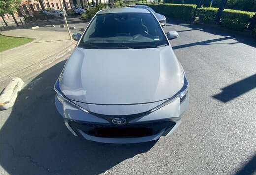 Toyota 1.8 Hybrid Business Edition