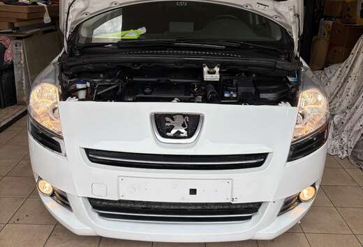 Peugeot 5008 1.6i Access