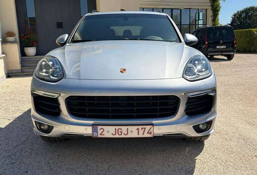 Porsche Cayenne 3.0i V6 PHEV S Tiptronic S (306 kW)