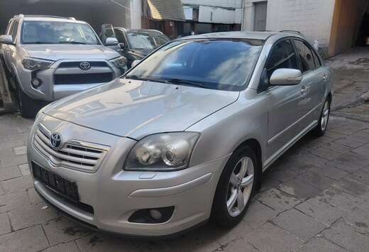 Toyota 1.8 VVT-i Automatik Sol