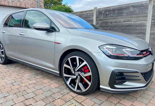 Volkswagen Golf GTI (BlueMotion Technology) DSG Perfo ...