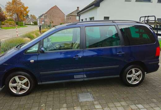 SEAT Alhambra 2.0 TDI DPF Ecomotive