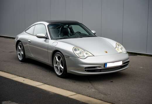 Porsche Manuele targa met minder dan 30K kms na motor ...