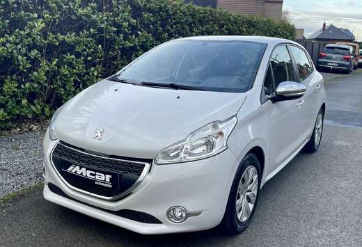 Peugeot 208 1.2i Allure , Navigation, Clim
