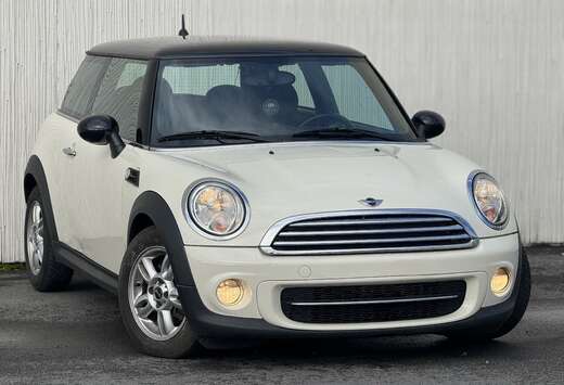 MINI Automatique //Nav//..