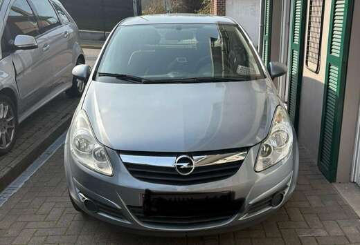 Opel Corsa 1.2i Cosmo