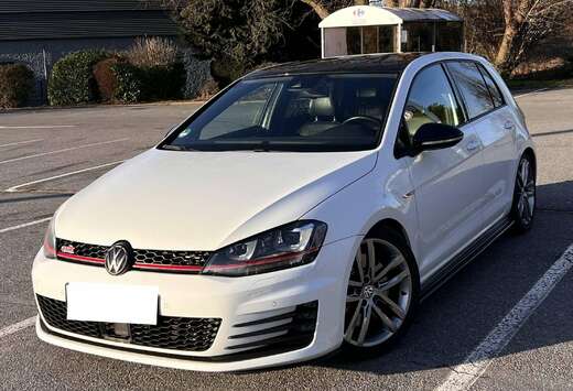 Volkswagen Golf 2.0 TSI Performance DSG