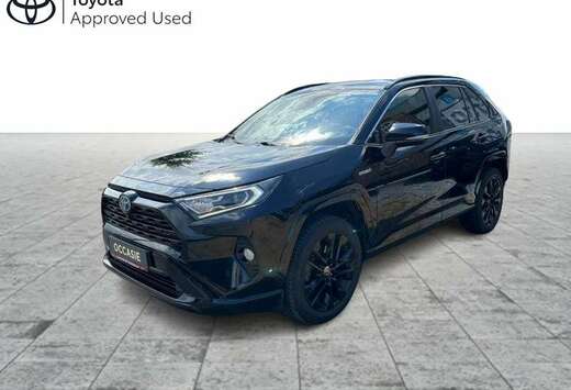 Toyota 2.5 HYB CVT BLACK EDITION