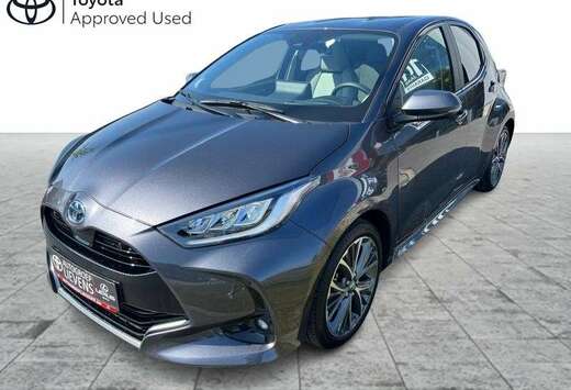 Toyota Elegant 1.5HYB CVT