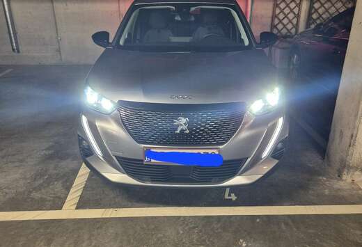 Peugeot PureTech 130 EAT8 Allure