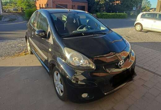 Toyota Aygo 1.0i VVT-i Music