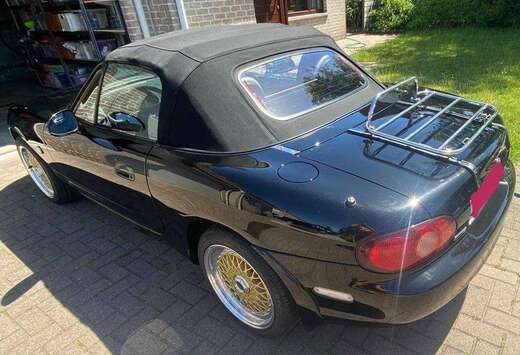 Mazda MX-5 1.6i 16v Luxe