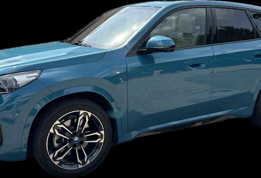 BMW iX1 66.5 kWh xDrive30