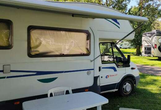 Ford Camping-car modèle capucine