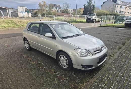 Toyota 1.6i VVT-i - Parkingssensoren - Cruise Control ...
