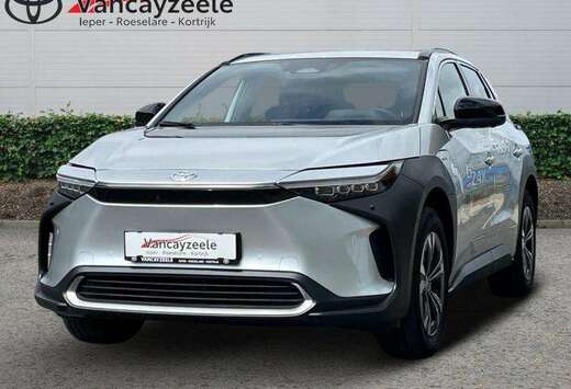 Toyota Executive+360cam+nav+sens V&A