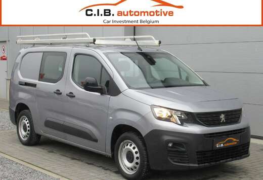 Peugeot 1.5 HDi D.Cab / 5 pl. / € 11.990 netto / Na ...