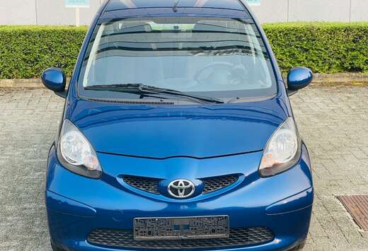 Toyota 1.0i VVT-i Blue