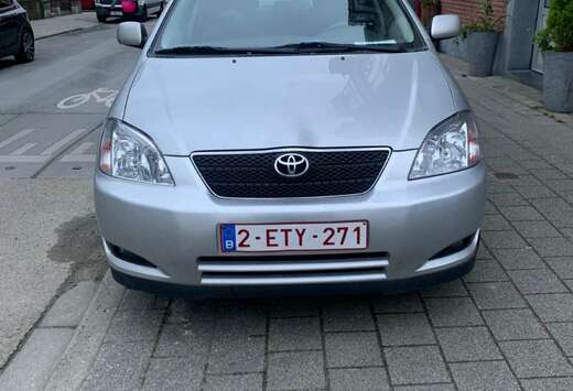 Toyota 1.6i VVT-i 16v Linea Sol faible kilometrage