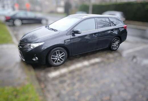 Toyota Touring Sports 100 VVT-i Feel