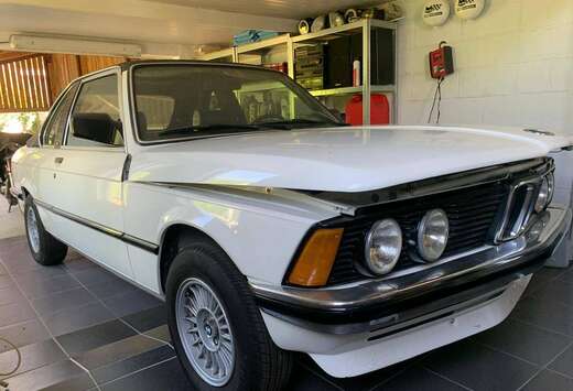 BMW E 21  320/6  CABRIOLET BAUER CARBU 6 CYLINDRE