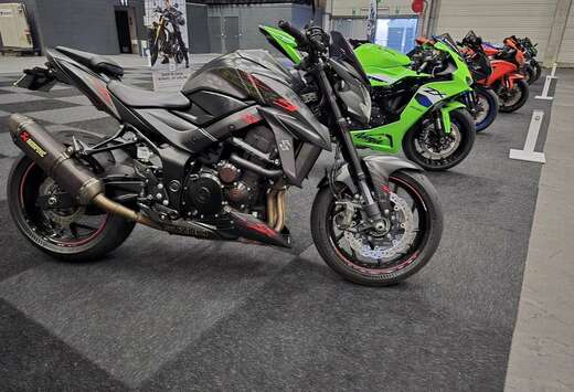 Suzuki Black Edition
