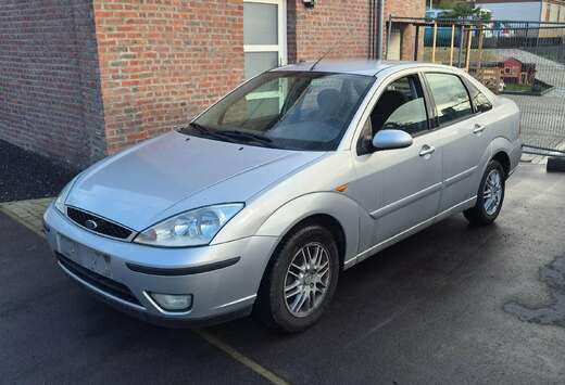 Ford Focus 1.6i SE 16v Ghia
