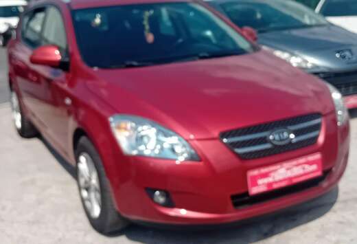 Kia Cee\'d 1.6 Turbo CRDi VGT EX