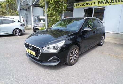 Hyundai 1.6CRDi 115cv break noir 07/20 Airco GPS Crui ...