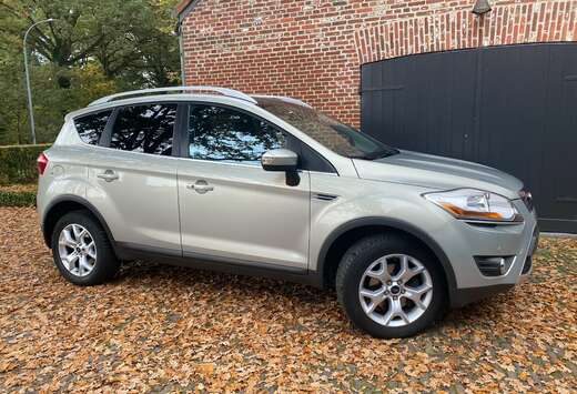 Ford Kuga 2.0 TDCi 2x4 Titanium