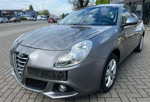 Alfa Romeo 1.6 JTDm Distinctive