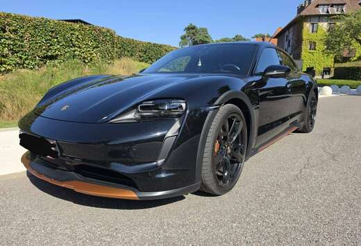 Porsche Taycan 93.4 kWh Taycan