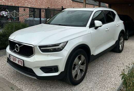 Volvo XC40 B4 B AWD Geartronic Momentum Pro