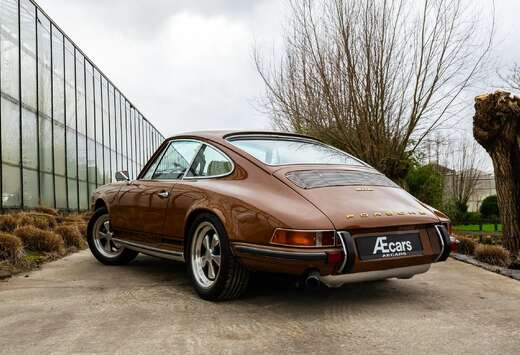 Porsche *** 911 / E / MANUAL / FULL RESTORATION ***