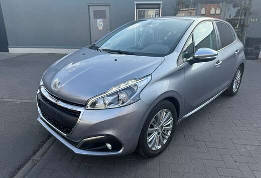 Peugeot 208 1.2 PureTech GARANTIE 1 AN/JAAR