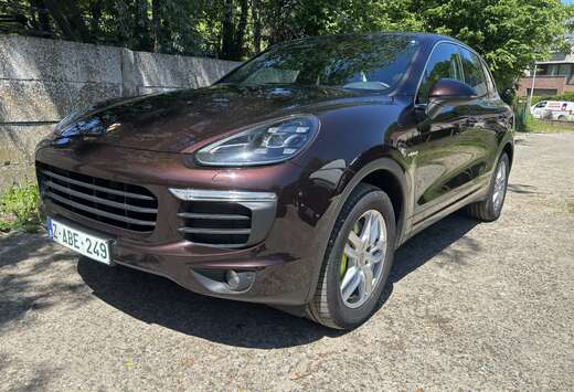 Porsche S 3.0i V6 PHEV S Tiptronic