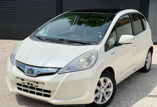 Honda Jazz hybride  NAVI  TOIT PANO  CLIM  JANTES
