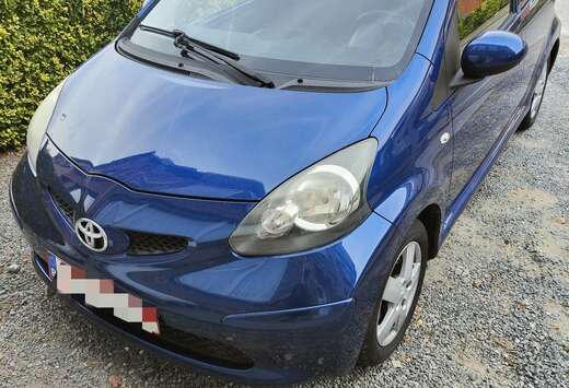 Toyota 1.0i VVT-i Blue