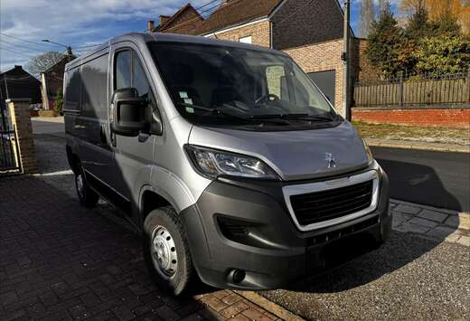 Peugeot 2.2 BlueHDi L1H1 Premium S/S
