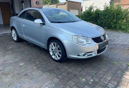 Volkswagen 1.6i 16v FSI Sportline.