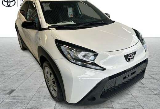 Toyota play AygoX X-Play 1.0MT