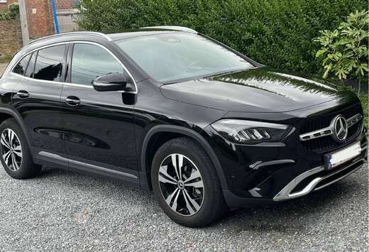 Mercedes-Benz GLA 180 Business Line