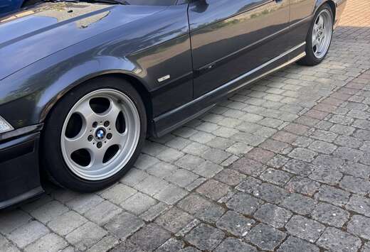 BMW 318i Pack Plus