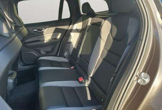 Volvo B4 Plus Dark / Diesel