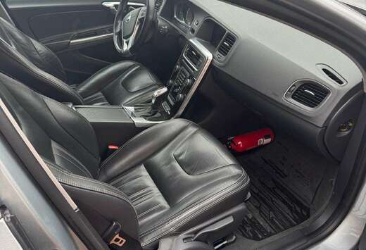 Volvo D6 Plug-In-Hybrid AWD Geartronic Summum