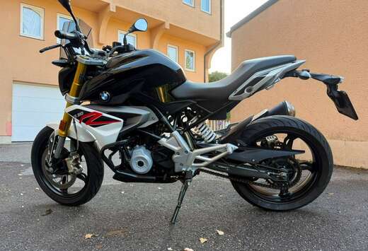 BMW cosmic black