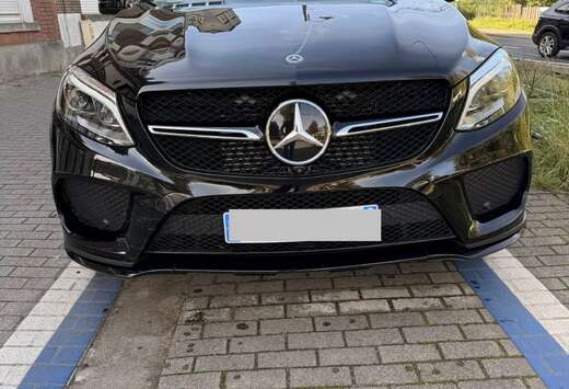Mercedes-Benz d Coupe 4Matic 9G-TRONIC AMG Line