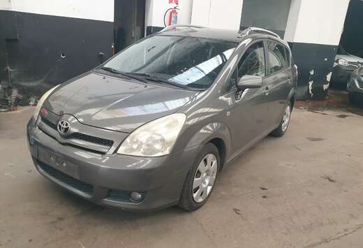 Toyota Corolla Verso 1.8i VVT-i 16v Linea Luna 7pl.