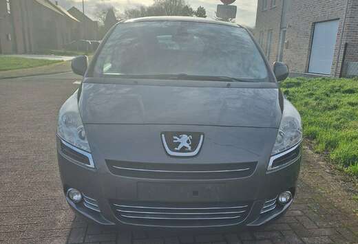 Peugeot 5008 1.6i Active